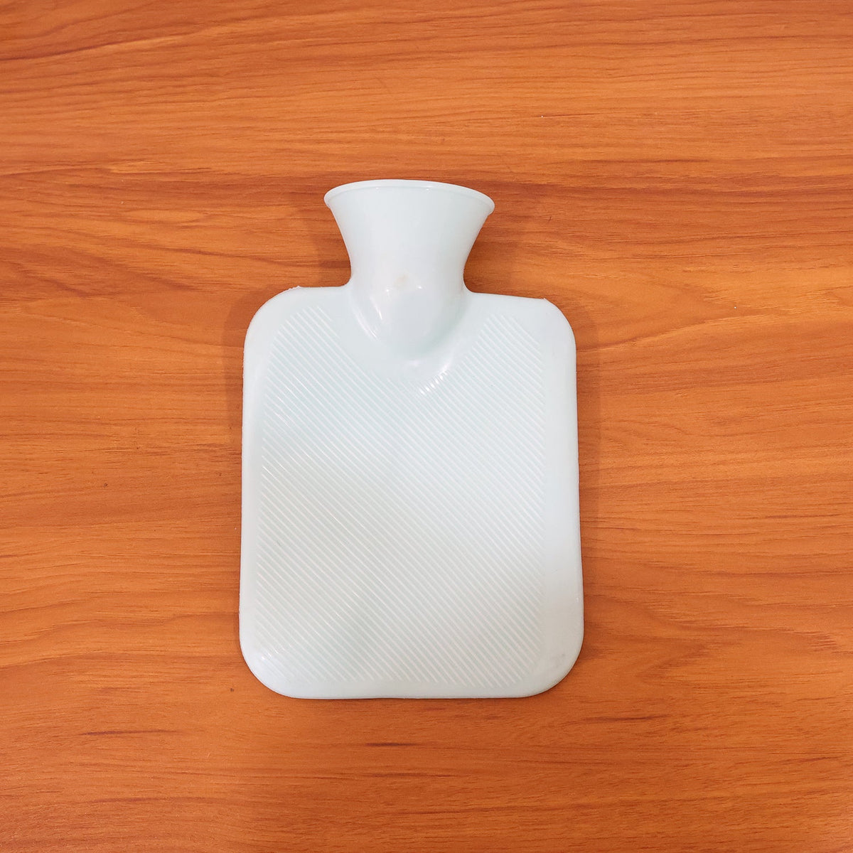 Rubber Hot Water Bag β Compact 19x13 cm Pain Relief
